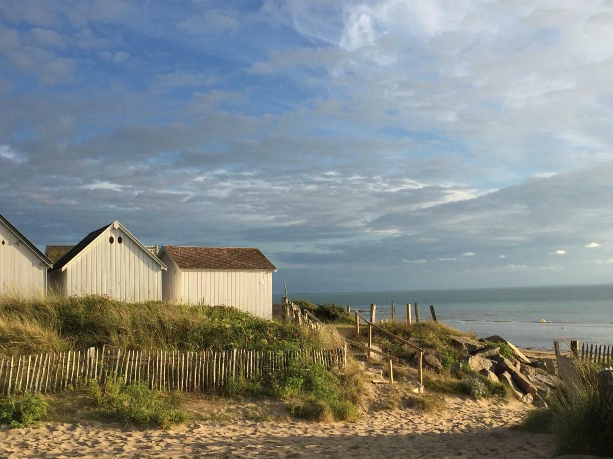 Le Cottage De La Baie Carolles Extérieur photo